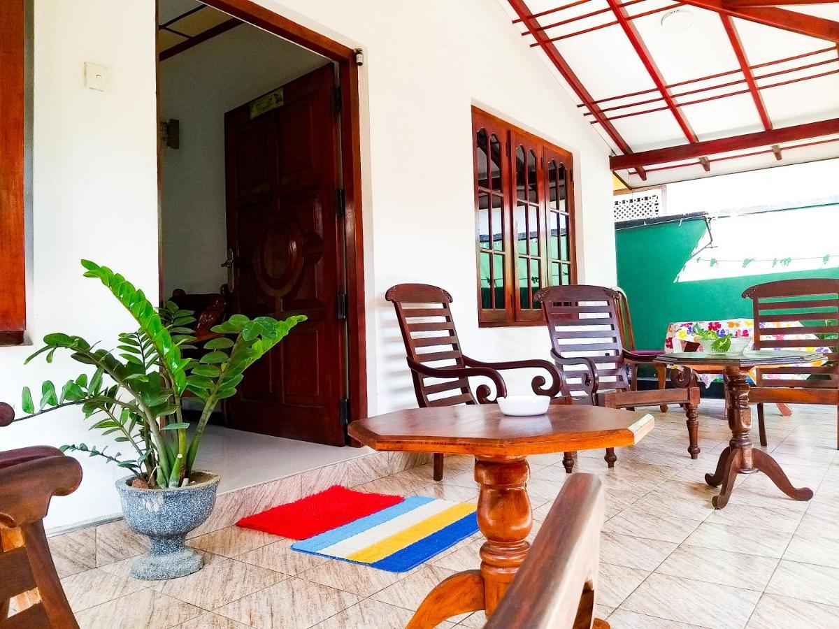 Sahana Sri Villa Bentota Esterno foto